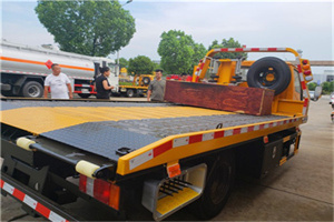 天心附近拖车电话号码服务