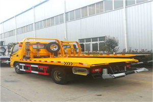 天心附近拖车救援搭电