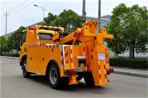 天心高速路拖车费